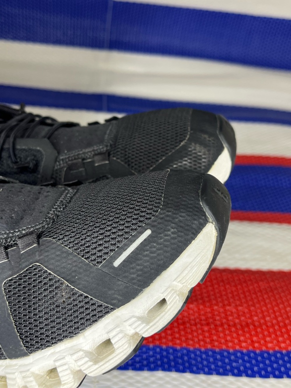 On Cloud 6 Comfort Running Shoes - Lightweight CloudTec Cushion Size 7 Shoes - Picture 7 of 15